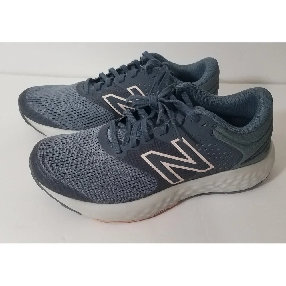 New Balance 520 Running Shoes Women Size 8.5 D‎ W520LP7 Sneakers Gray Pink